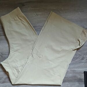 Lululemon Stretch Wove Wide Leg Pant in Trench